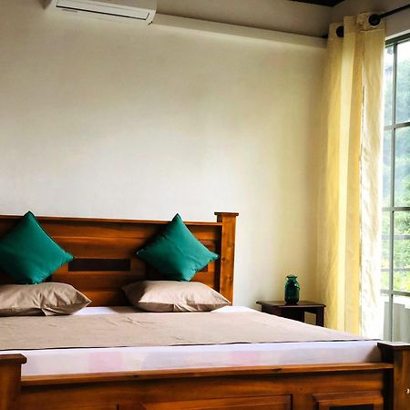 Barefoot Inn Kandy Eksteriør bilde