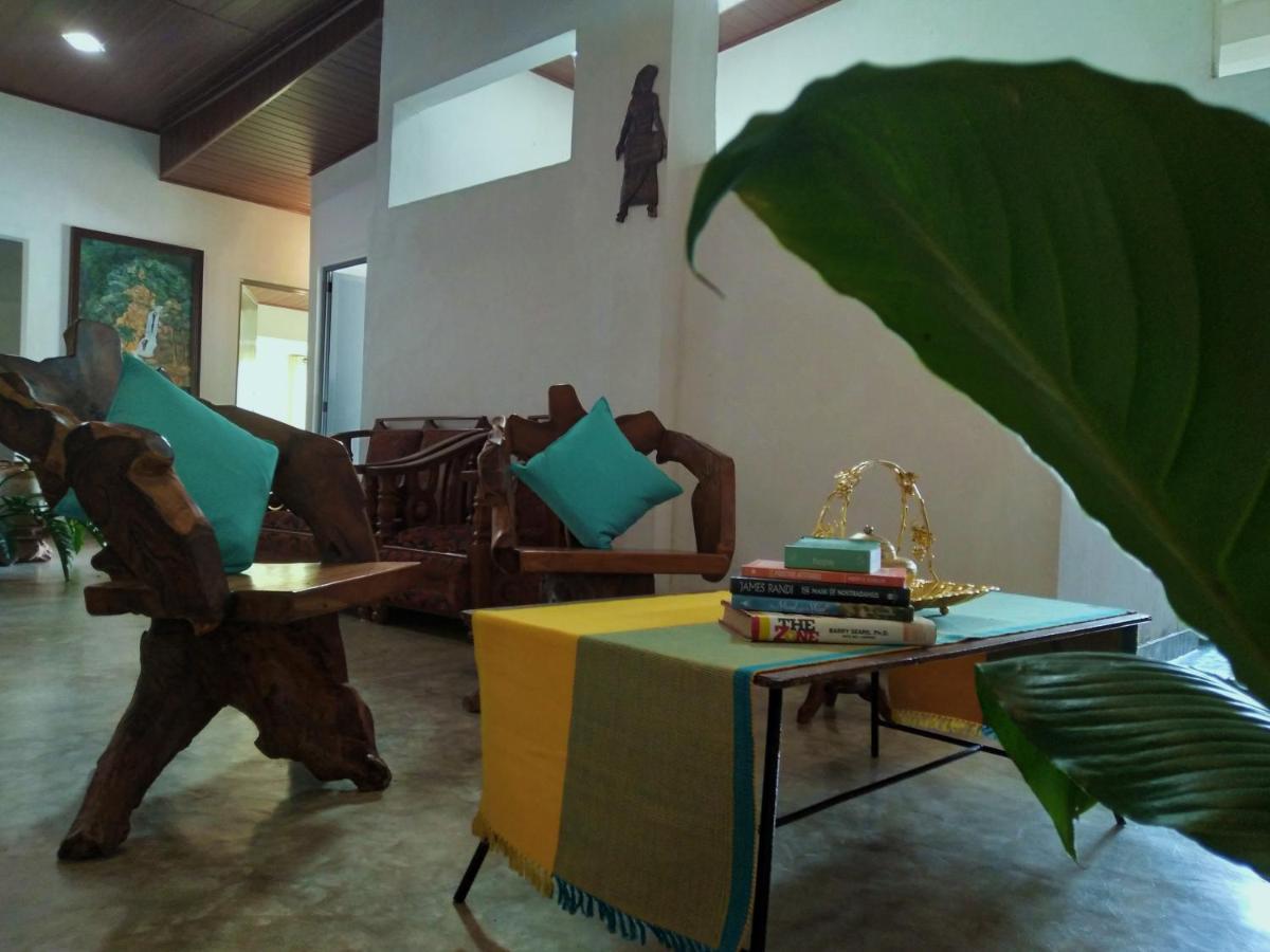 Barefoot Inn Kandy Eksteriør bilde