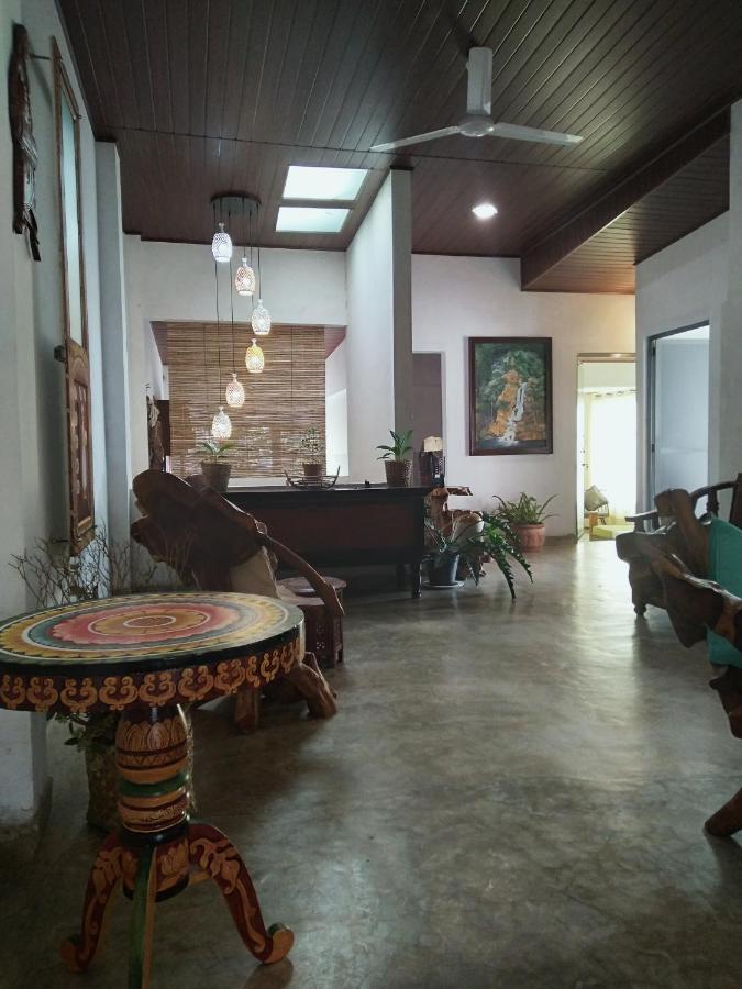 Barefoot Inn Kandy Eksteriør bilde